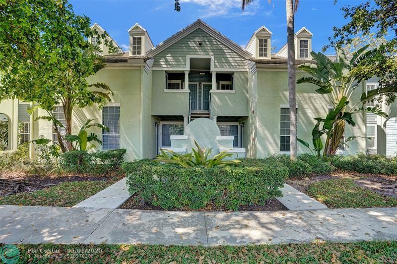 Foto principal - 1050 Crystal Way