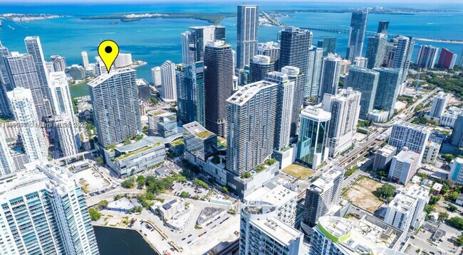 Foto del edificio - 68 SW 6th St