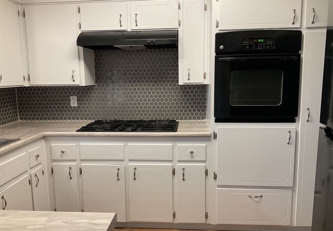 Building Photo - COMING SOON!