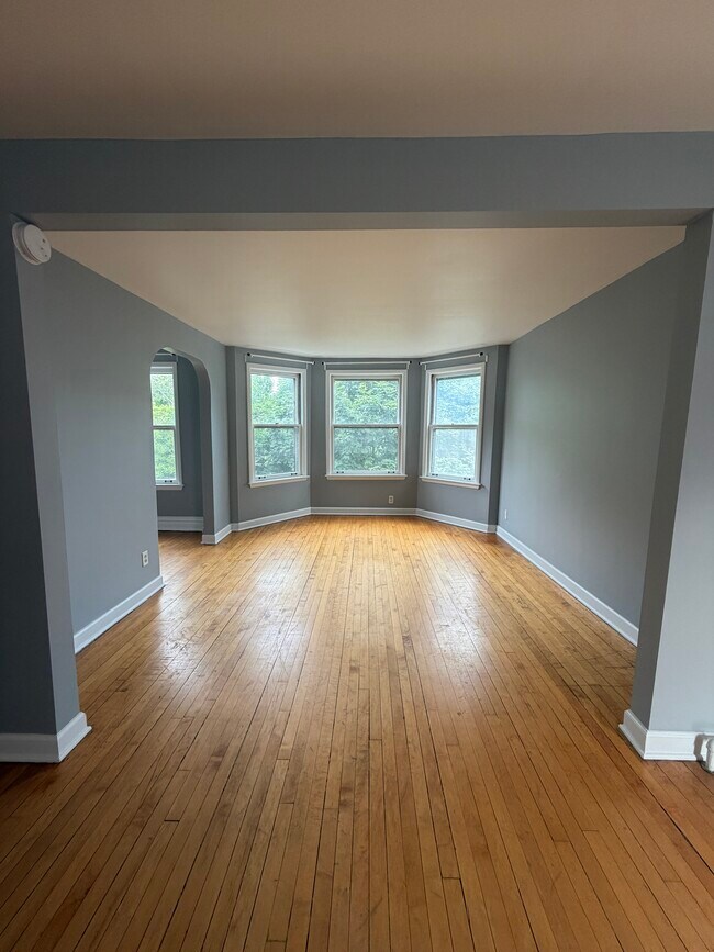 Foto del edificio - 2828 N Christiana Ave