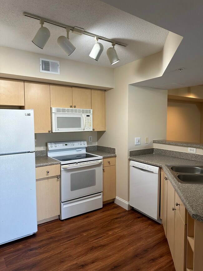 Foto del edificio - 3616 NW Adriatic Ln