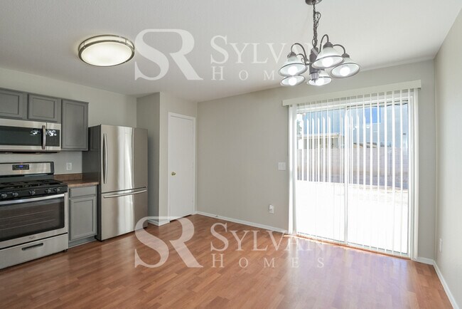 Foto del edificio - Welcome home to this stunning 3 bedroom, 2...