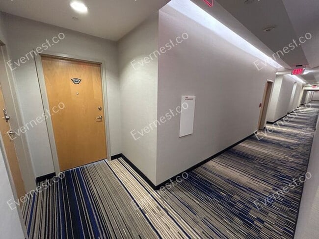 Foto del edificio - 3324 Peachtree Rd NE