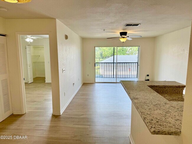 Foto del edificio - 940 Village Trail