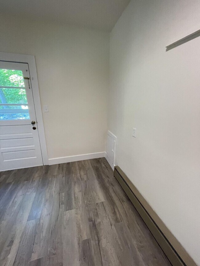 Foto del edificio - 519 E 8th St