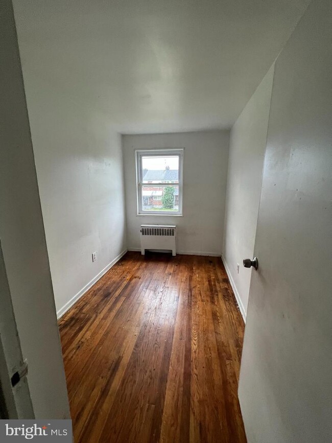 Building Photo - 4209 Doris Ave