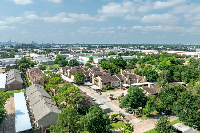 5001 Lamonte Ln - Contexto - Arbor Green Condominiums