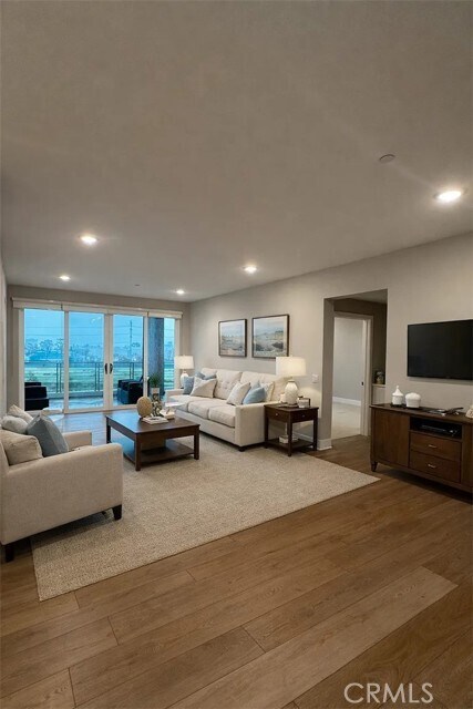 Foto del edificio - 16450 Veterans Wy