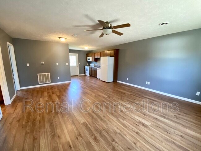 Foto del edificio - 1212 N Madison St