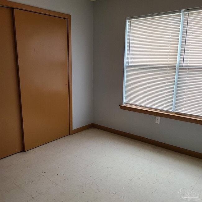 Foto del edificio - 1420 N 52nd Ave