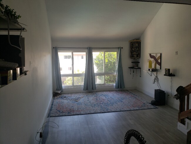 Foto del edificio - 6275 Rancho Mission Rd