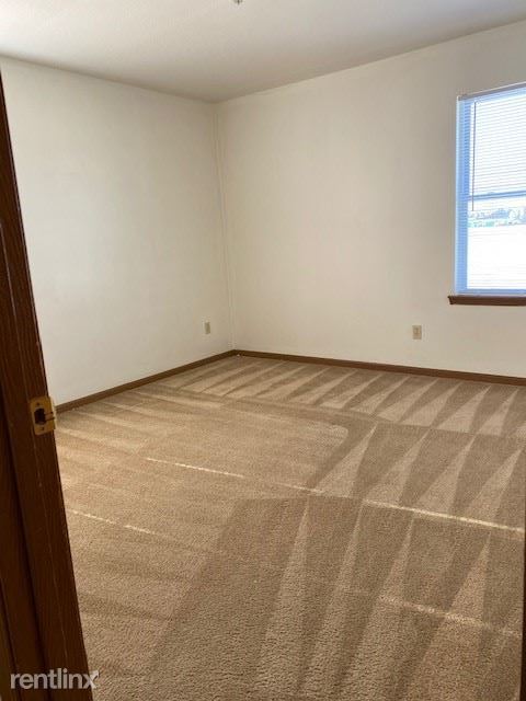 Building Photo - 2 br, 1 bath Duplex - 405 N State St  Villa