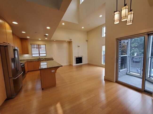 Building Photo - 3 br, 3 bath House - 9 Heritage Place