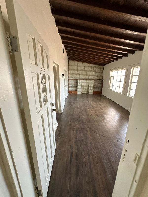 Building Photo - 3317 E San Antonio Ave