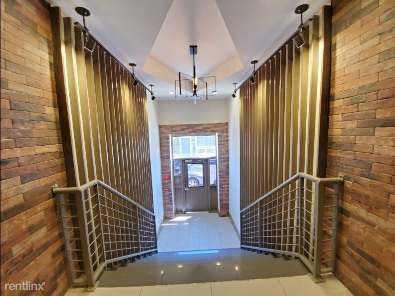 Foto principal - Studio, 1 bath Apartment - 235 Munn Ave B3