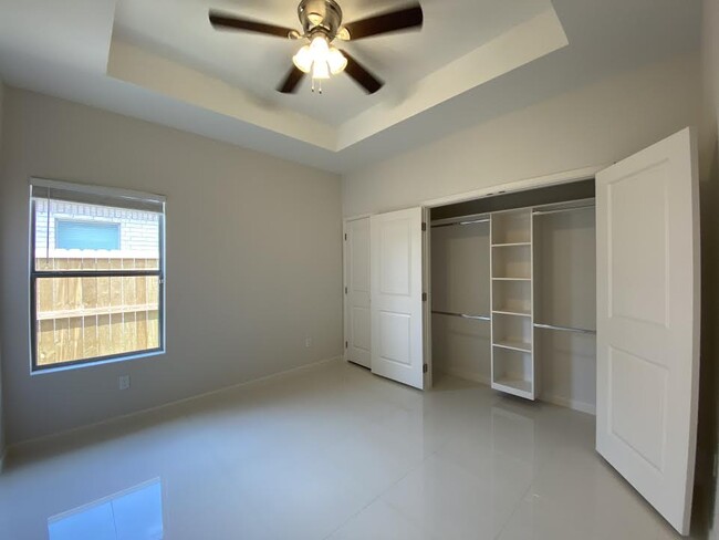 Foto del edificio - 4900 Lark Ave