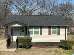 Building Photo - 328 8th Ave S