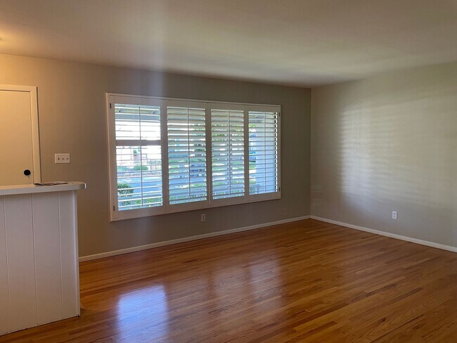 Foto del edificio - 3 Bed/1 Bath Single Family Home in East Sacramento