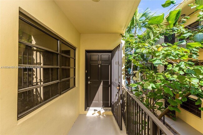 Foto del edificio - 7845 NE Bayshore Ct