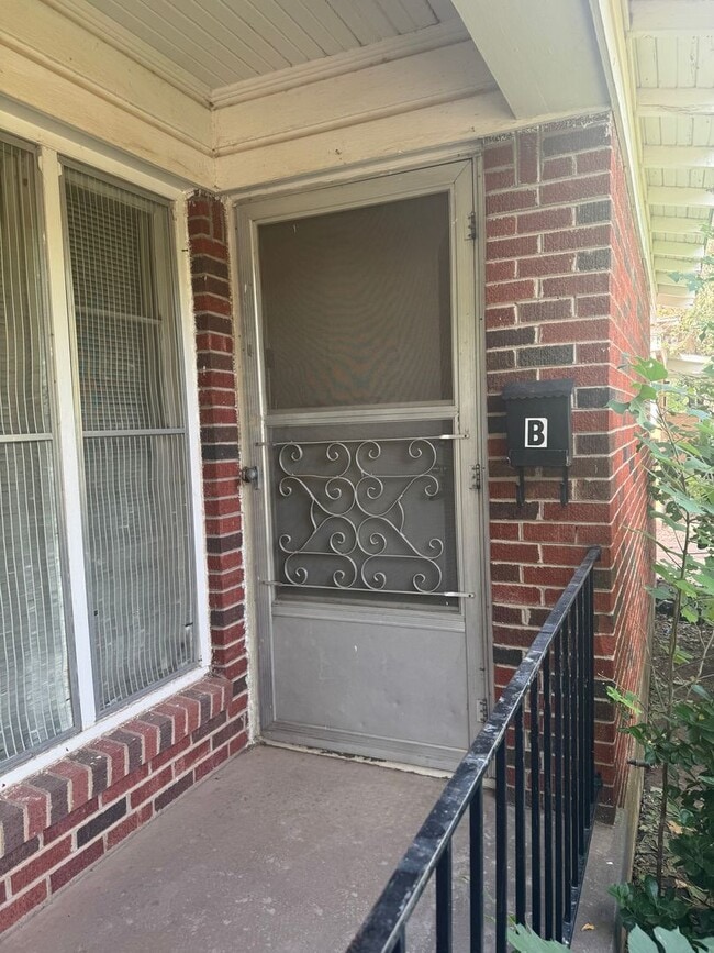 Building Photo - Located in Avondale 2bedrooms 1bathroom