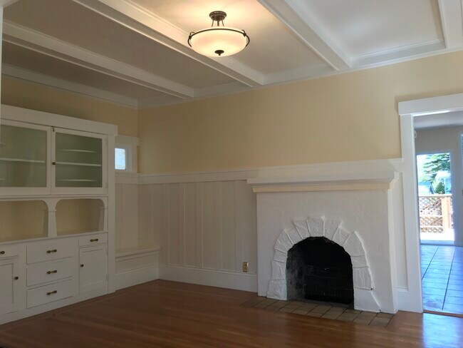 Dining Room - 3293 Briggs Ave