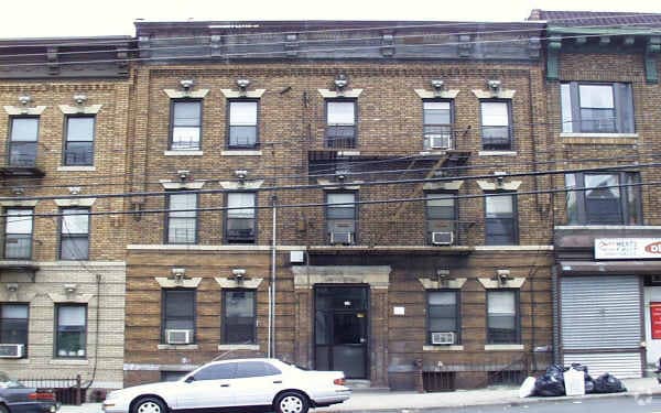 Building Photo - 34 Broadway