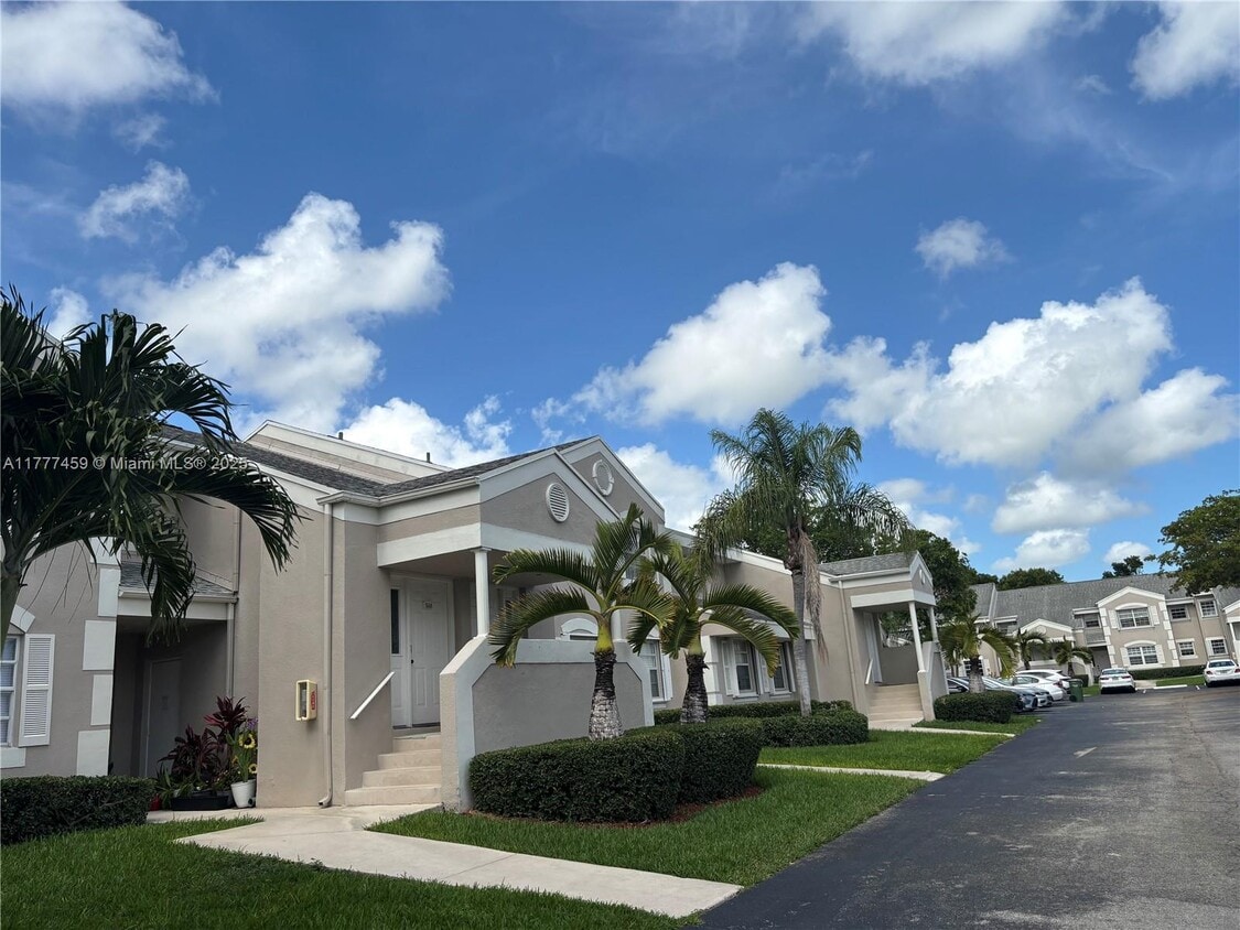 Foto principal - 2606 SE 21st Ct