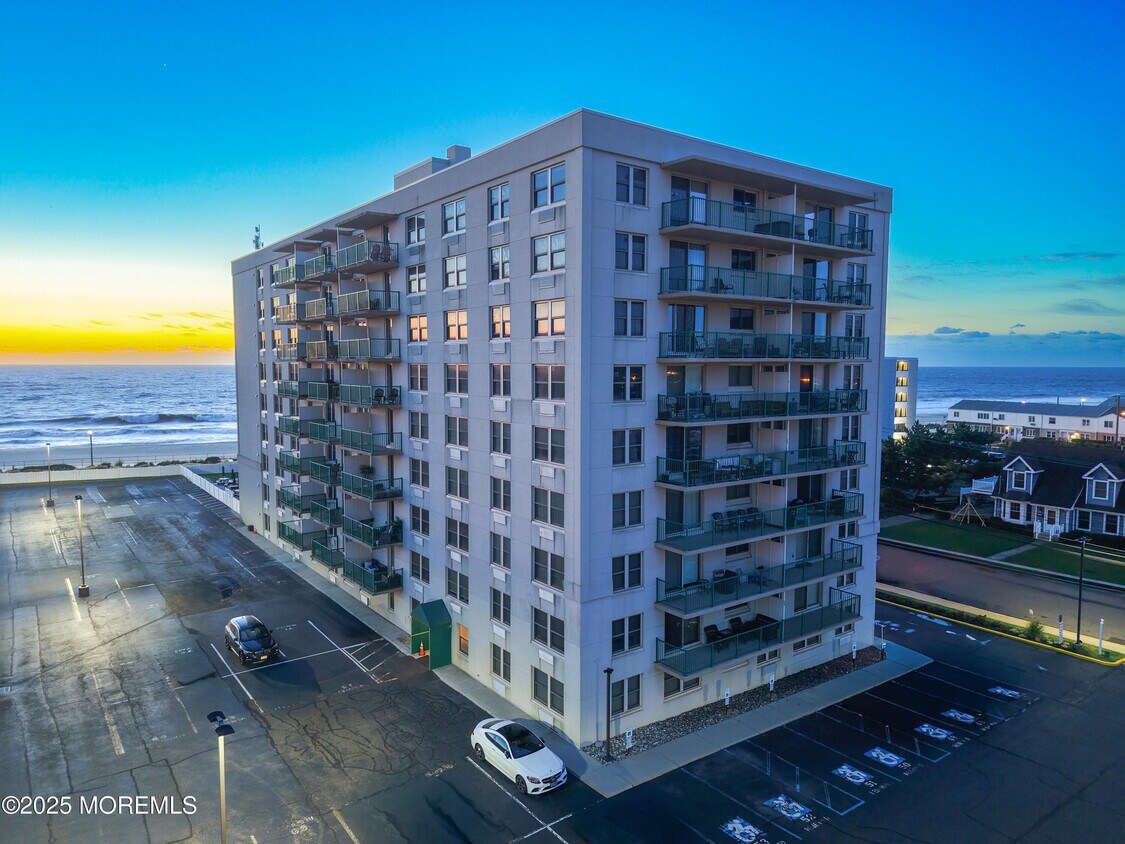 Foto principal - 480 Ocean Ave N