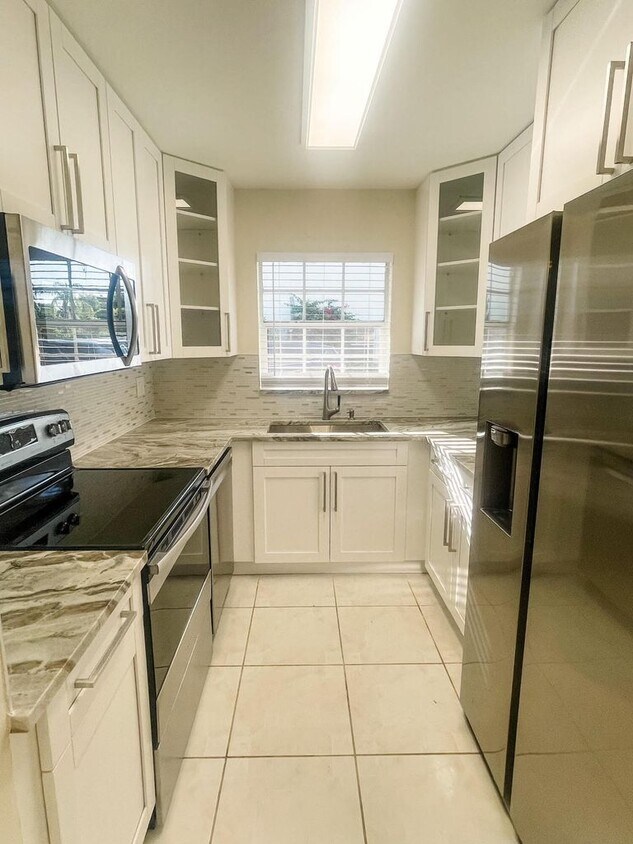 Primary Photo - 10295 Boynton Place Cir