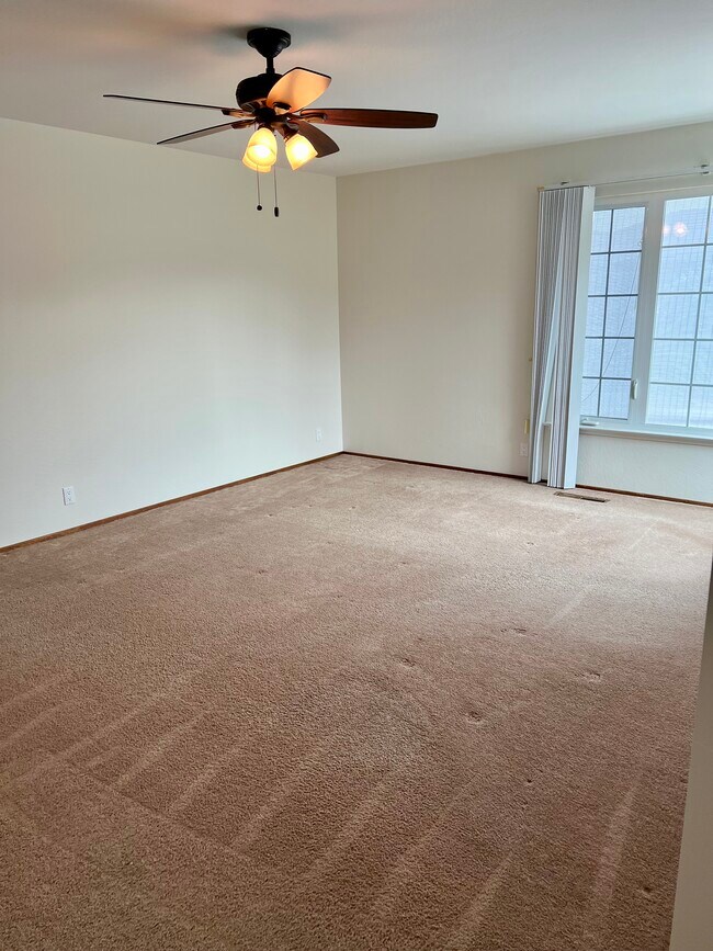 Foto del edificio - 5116 Troy Ave