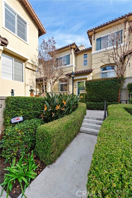 Foto del edificio - 158 N Brea Blvd