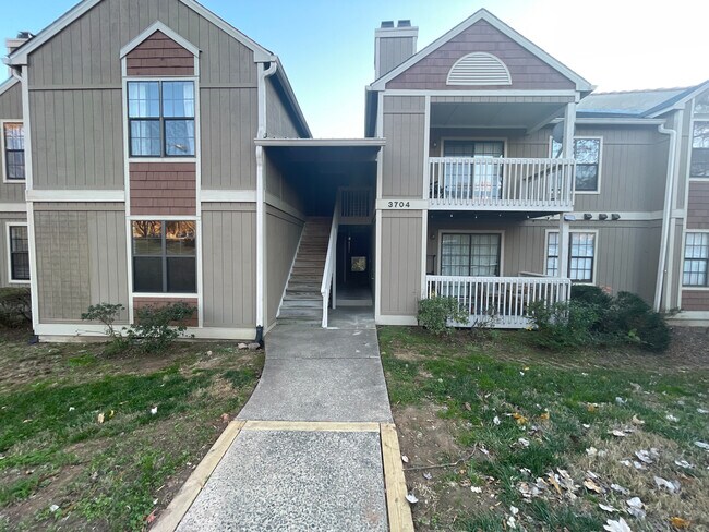 Foto del edificio - Room in Condo on Chimney Ridge Pl