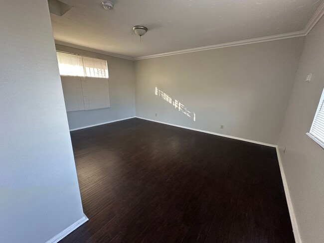 Foto del edificio - 717 W 214th St