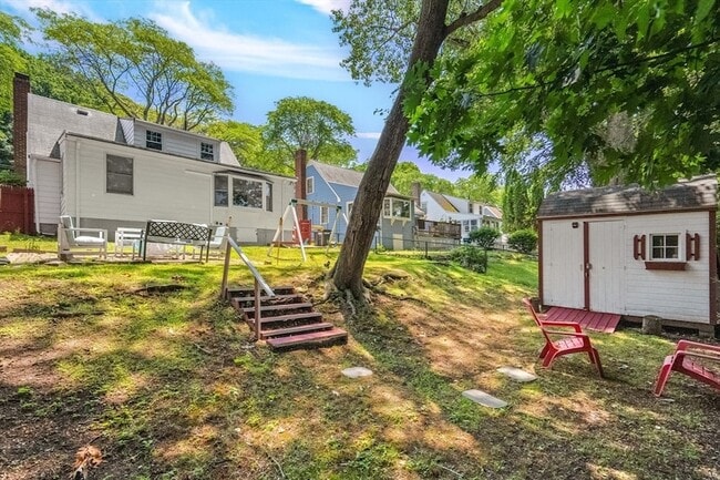 Building Photo - 567 Poplar St