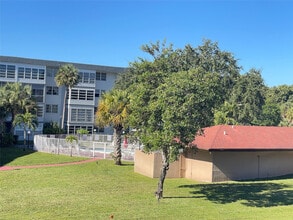 Building Photo - 2900 NW 47th Terrace