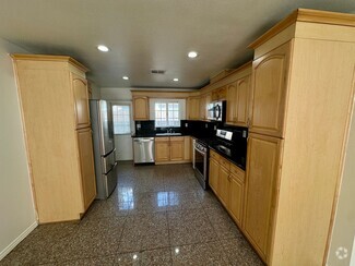 Building Photo - 4784-4786 Topanga Canyon Blvd