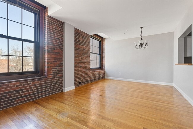Building Photo - 1241 Adams St