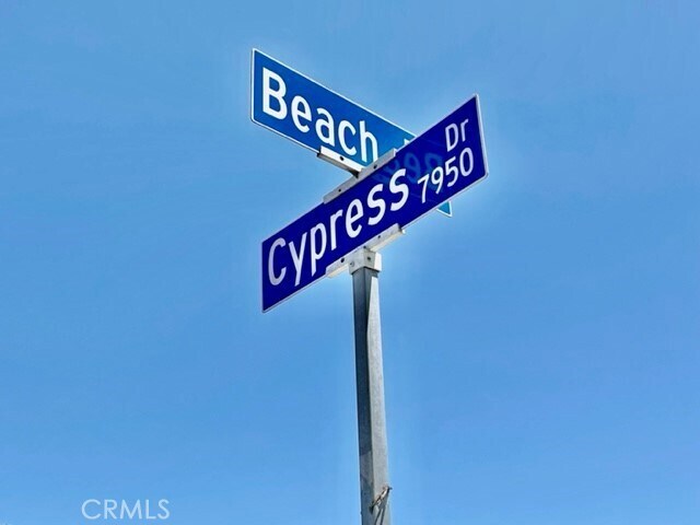 Foto del edificio - 7722 Cypress Dr
