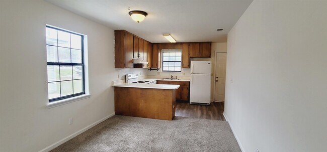 Foto del edificio - 308 Belmont Rd