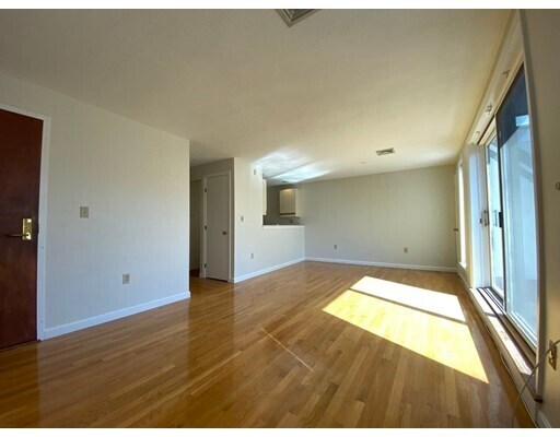 Building Photo - 12 Greenough Ln