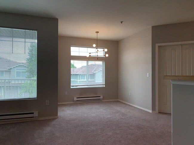 Building Photo - Charming 2Bed, 2Bath Condo in Auburn WA