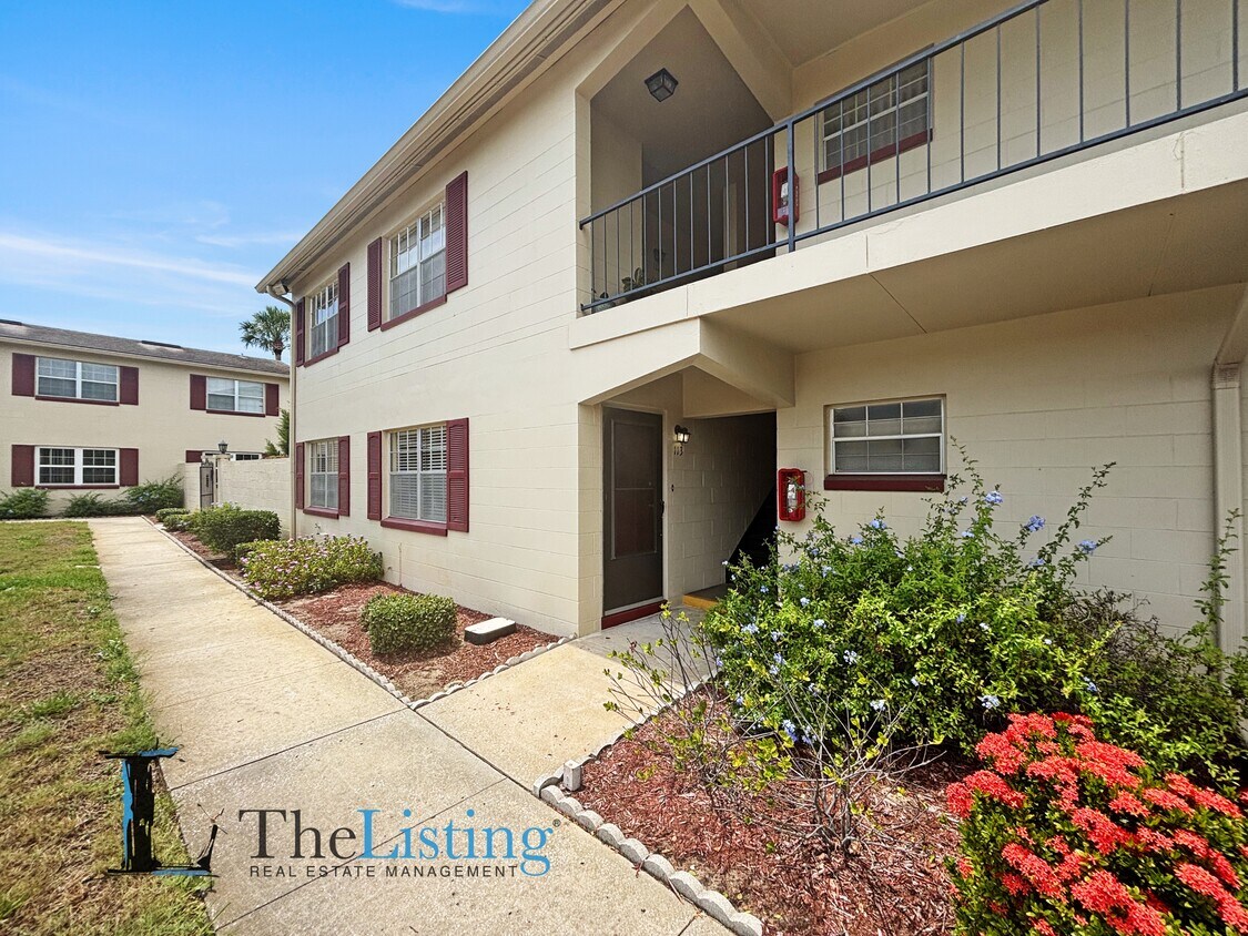 Foto principal - 5505 Hernandes Dr