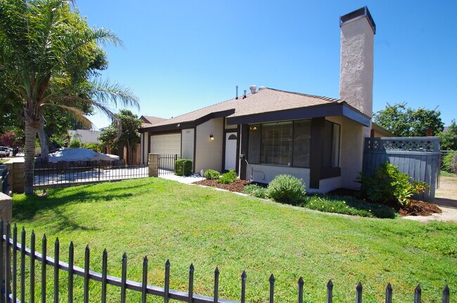 Foto del edificio - 10035 Owensmouth Ave
