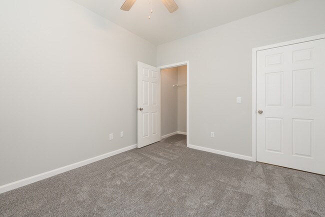 Foto del edificio - 3 Bedroom 2 Bath Renovated