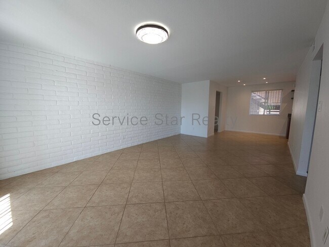 Building Photo - 4354 N 82nd St