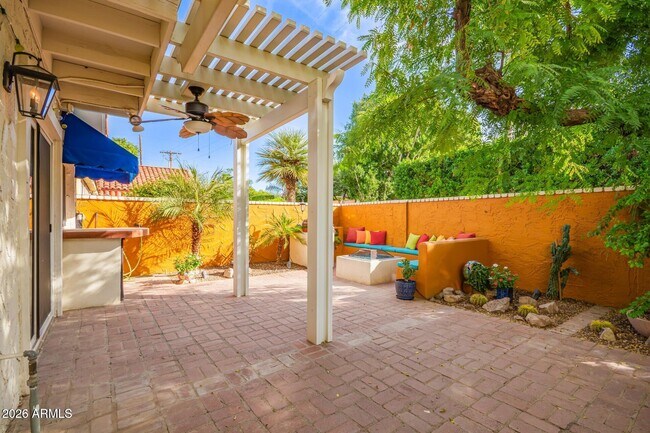 Foto del edificio - 5730 N Scottsdale Rd