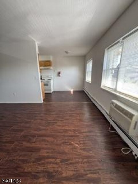 Foto del edificio - 270 Bloomfield Ave