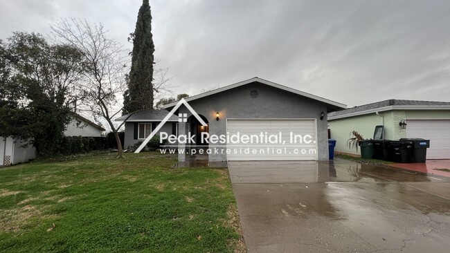 Foto del edificio - Very Nice Fair Oaks 3bd/2ba Home with 2 Ca...