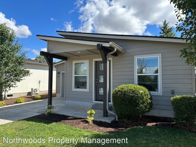 Foto del edificio - 2 br, 1 bath House - 969 Nantucket
