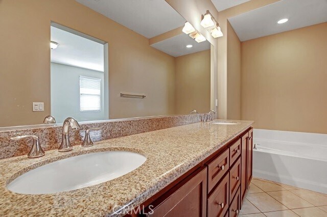 Building Photo - 12366 Hollyhock Dr